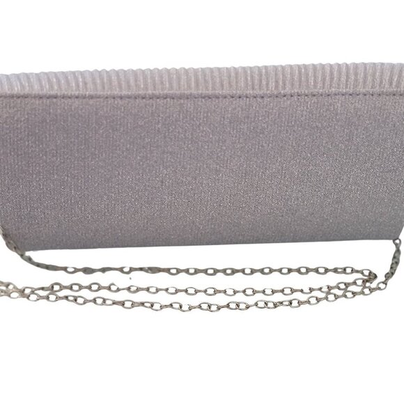𝅺CLUTCH Sparkling Envelope Silver Textured Handbag Shoulder Chain NIB - Picture 9 of 14